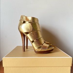 Michael Kors Gisele Gold Metallic Platform Sandal Heels
